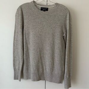 Banana Republic gray flipucci sweater